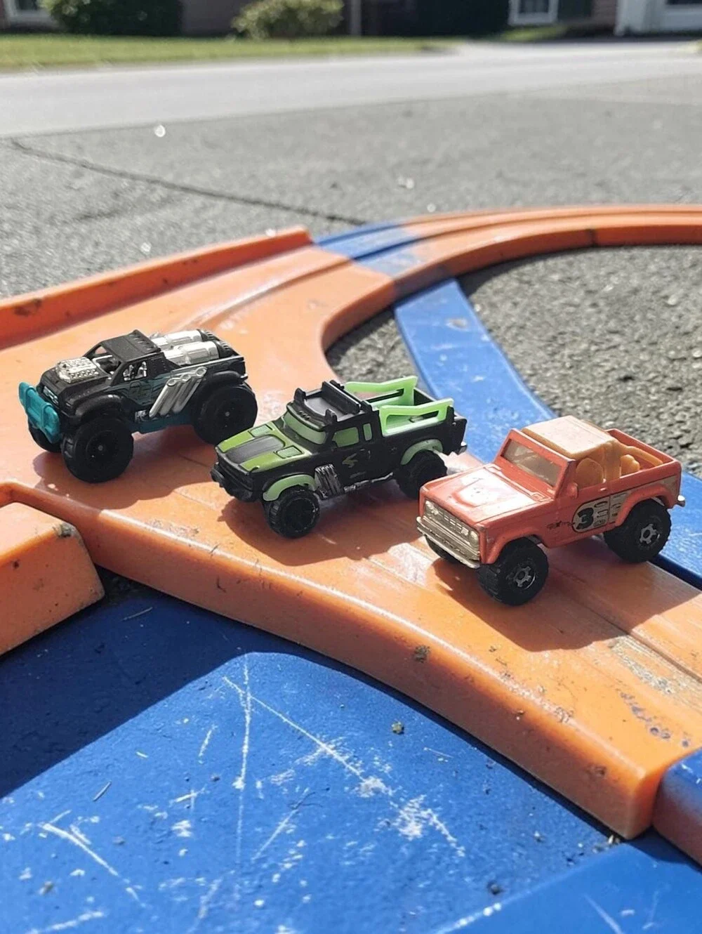 (Lot Of 3) Assorted Zuru Metal Machines/Rally Baja Crawler/Ford Bronco/ Die-Cast